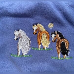 Children’s Horse Themed Sweatshirt, embroidered horses, purple, SZ Medium, 10-12